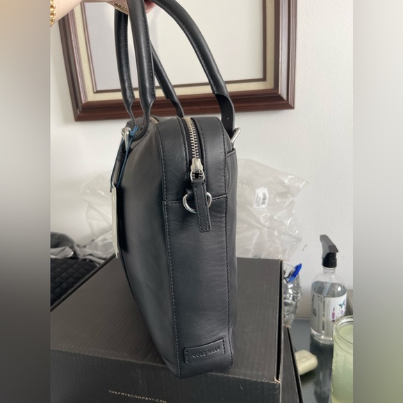 Cole Haan Black Leather Attaché Briefcase CHDM11032 W/Shoulder Strap Brand New - Picture 6 of 12